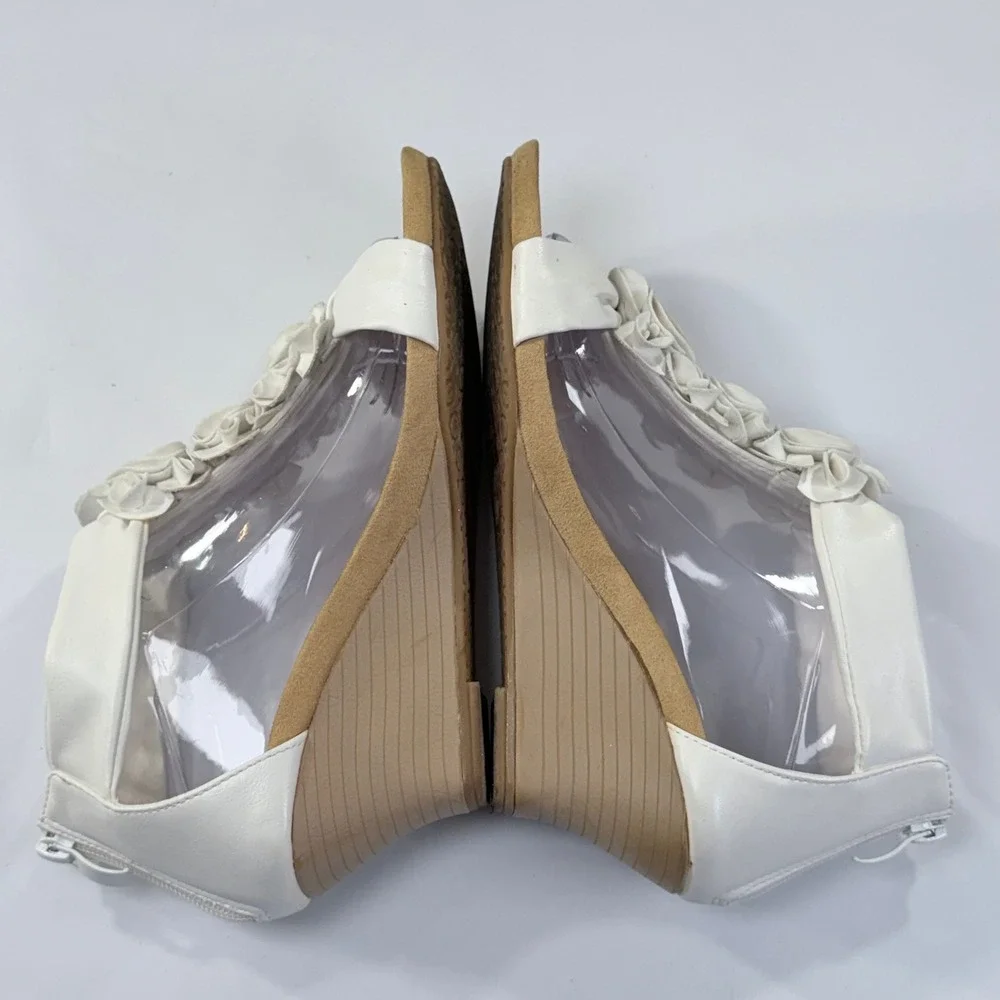 Patrizia Spring Step Harlequin Sandals Womens 40/9 White Floral Wedge Party Boho